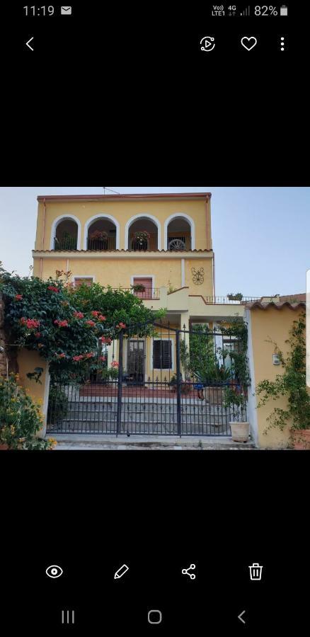 Su Carreri Acomodação com café da manhã Armungia Exterior foto